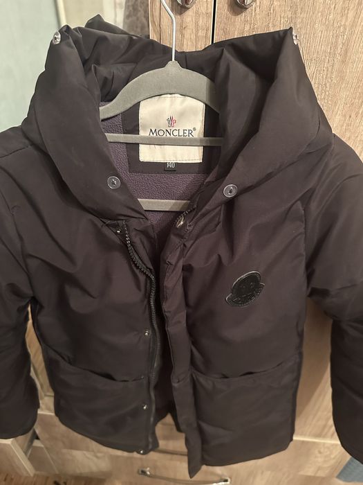 Продам верхнюю одежду на мальчика