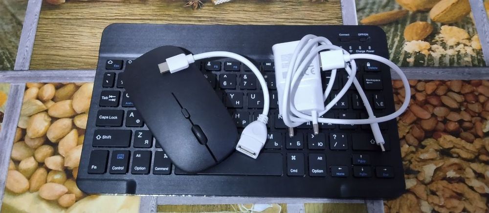 Продам новый планшет.