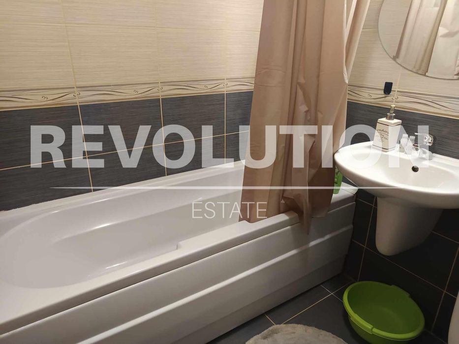 Дава се под наем Двустаен апартамент в к.к. Св.Св. Константин и Елена - 71 кв.м за 500 € - Снимка #4