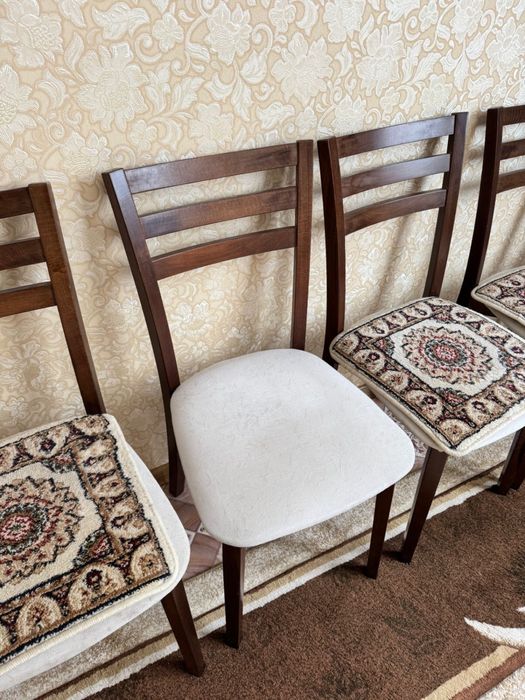 Продам стулья,деревянны,