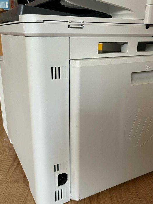 Imprimanta profesionala cu scaner HP color Laser Jet Pro MFP M377 dw