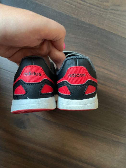 Детски маратонки Адидас 24 номер