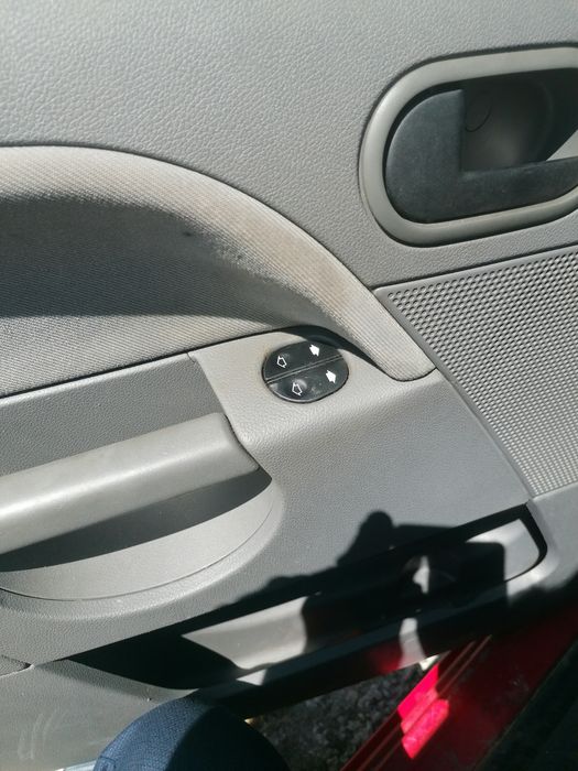 FORD Fiesta 2003 — imagine 5