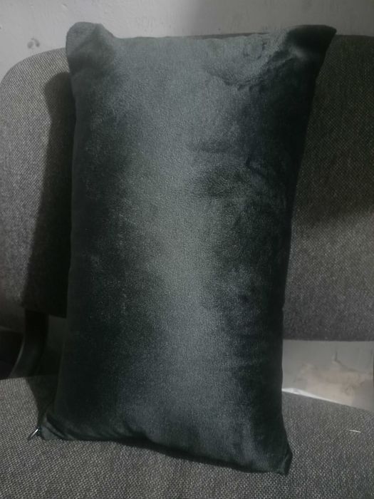 Чёрные подушки 25х40