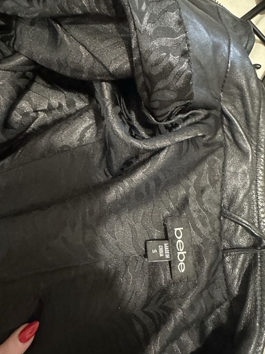 Късо кожено яке BEBE