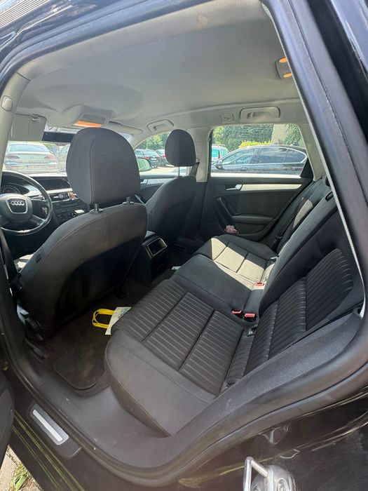 Vand AUDI A4 B8, an 2009, cutie automata 8+1