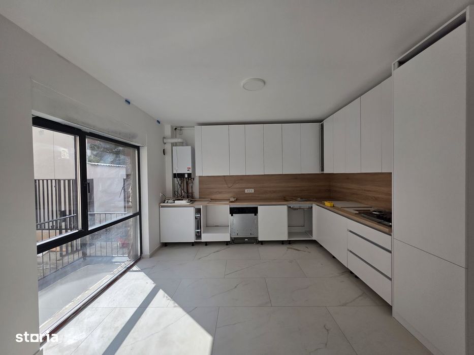 Apartament cu 5 camere de inchiriat in zona Aviatiei