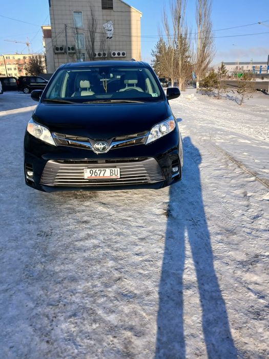 Продам Тойота Сиена