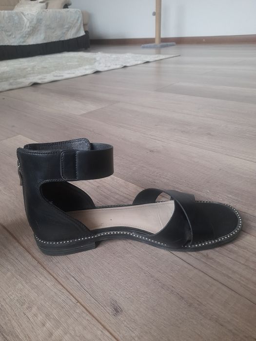 Летние босоножки