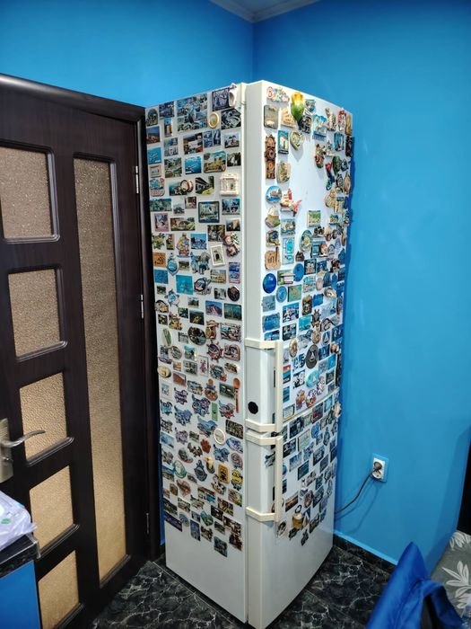 Продавам хладилник Samsung