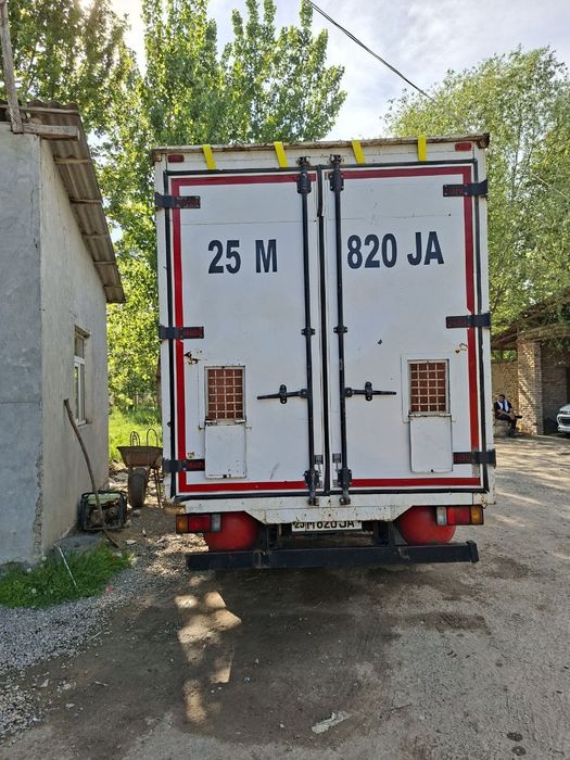 Isuzu 2012 сотилади