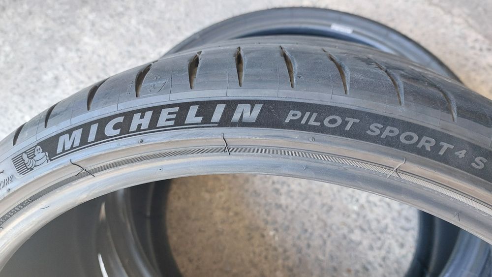 Летни гуми 245/30/21 Michelin Pilot Sport 4S 2 броя