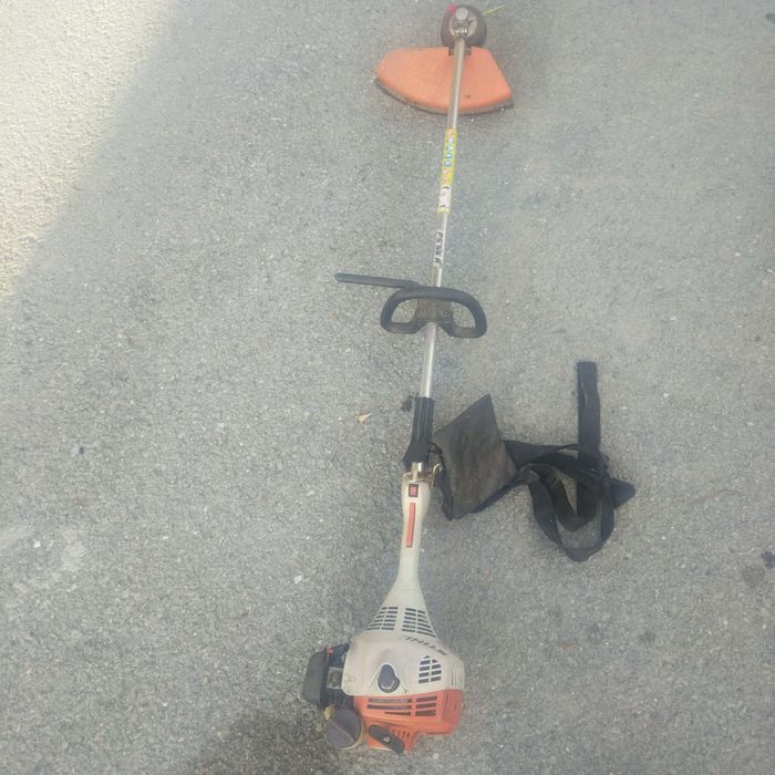 Бензинов тример за косене на трева