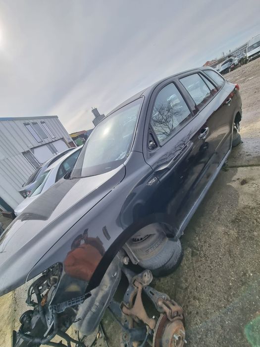 Dezmembram Hyundai Santa fe 2.2 crdi