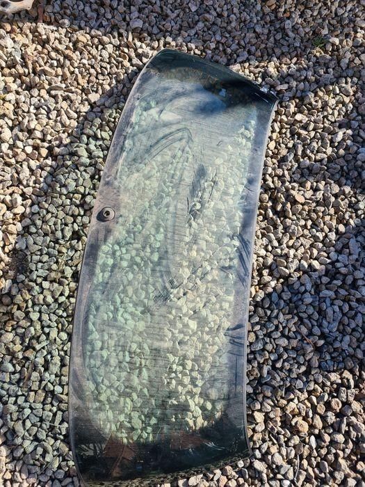 Luneta haion geam parbriz spate Opel Astra H