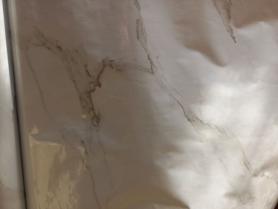 Самоклеющаяся пленка