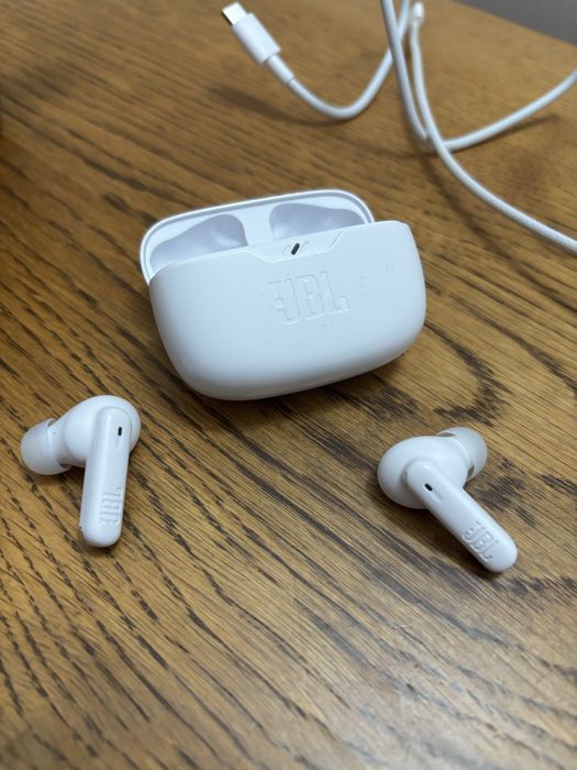 JBL Wave Beam 2