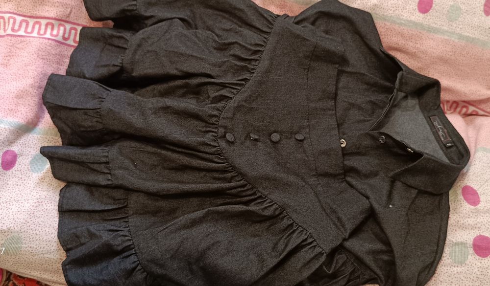 Женские вещи .На девушек