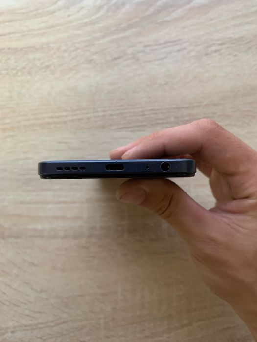 Телофон Vivo y22