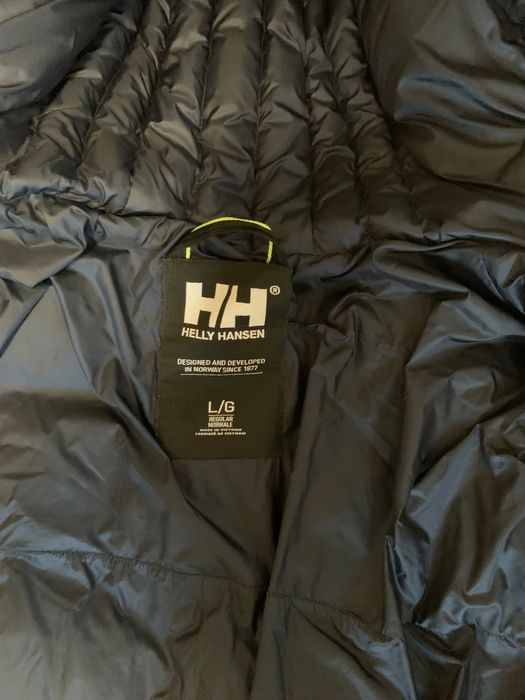 Пухено зимно яке Helly Hansen