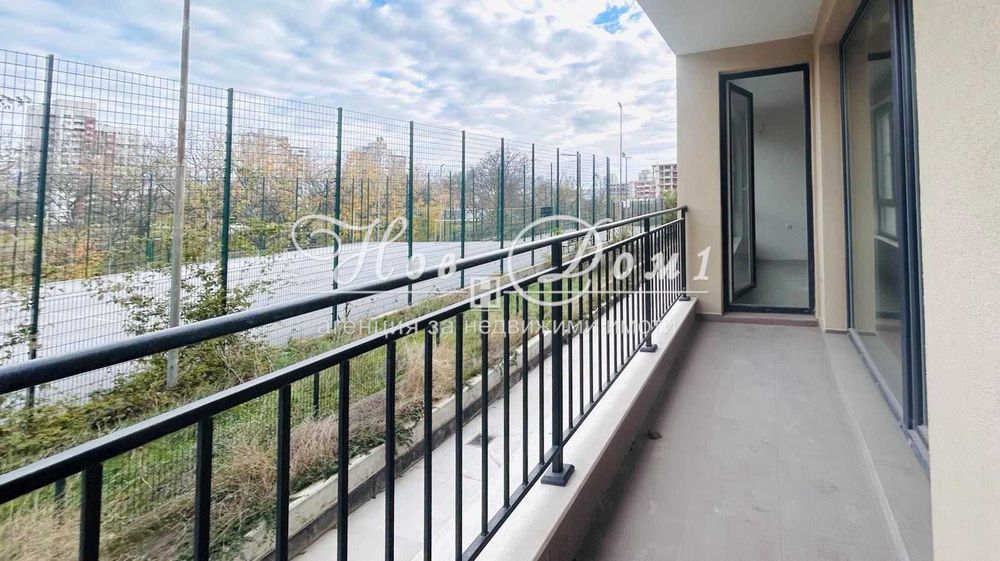 Продава се Тристаен апартамент в Варна, Възраждане 1 - 100 кв.м за 1885 €/кв.м - Снимка #12