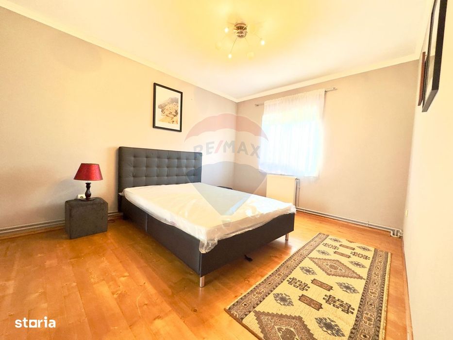 Casă cu 3 camere de închiriat în cartierul Europa
