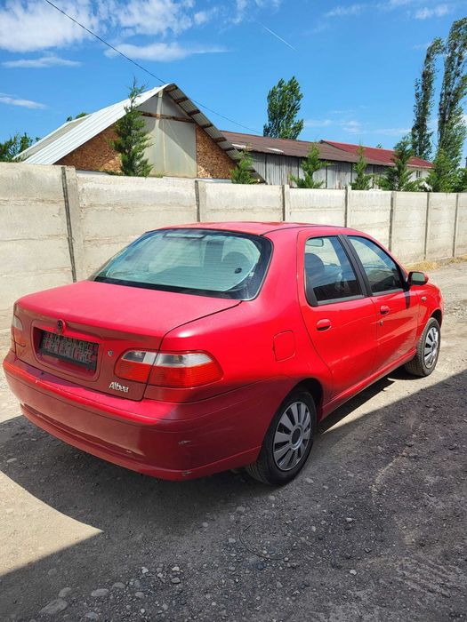 Bara fata / Faruri /Capota motor Fiat albea 2008 1.4 benzina