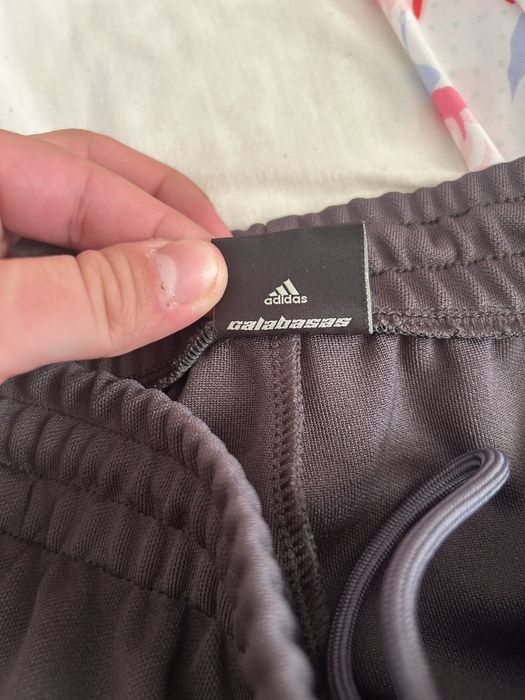 Pantaloni Adidas Calabasas.