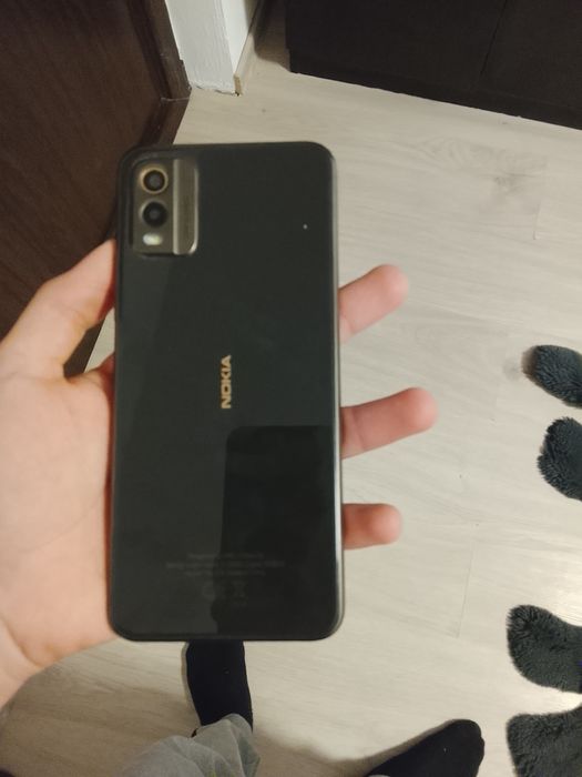 De Vând Nokia C32