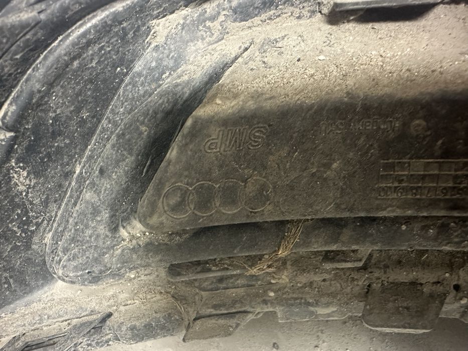 Заден дифузьор за Audi Q8