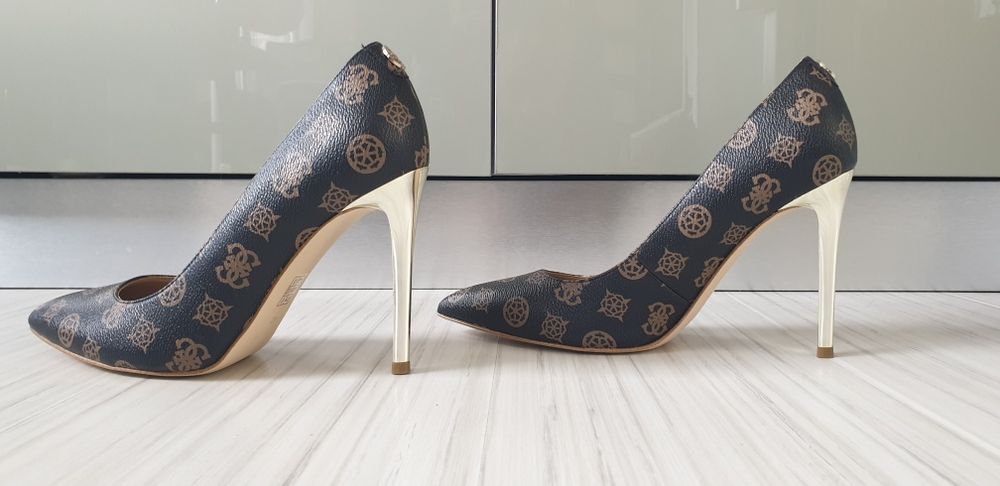 Guess  Womens Size 40/25.5см  ОРИГИНАЛ! Дамски токчета!