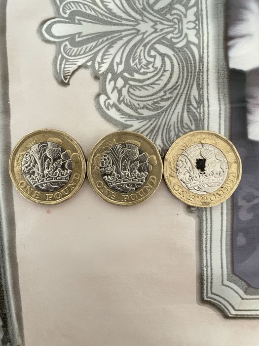 Moneda 1 pound  Regina Elizabeta a ||-a 2016&2017