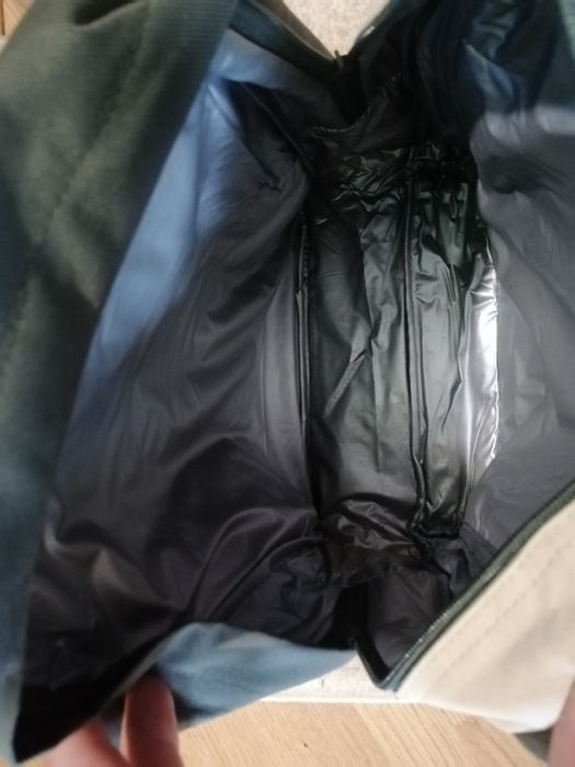 Ghiozdan izotermic nou