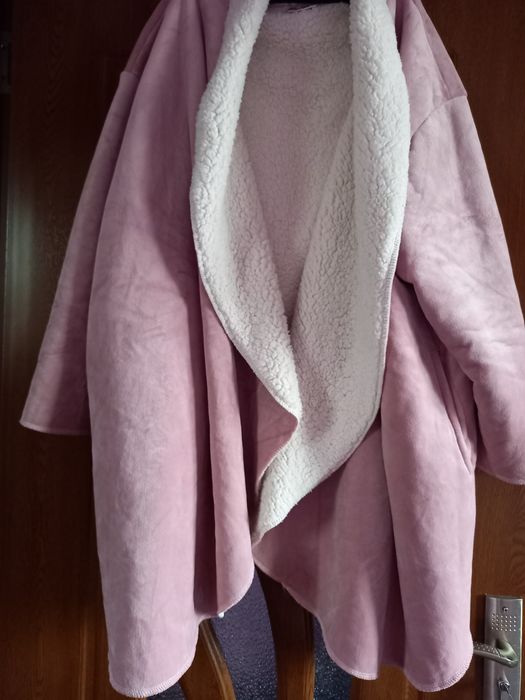 Vând Cardigan cu Blăniță Mărimea L-XL Nou