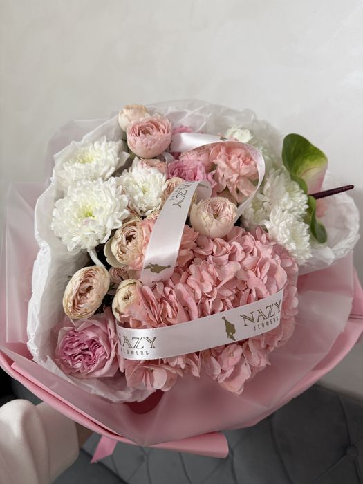 Продаем срочно цветы новые