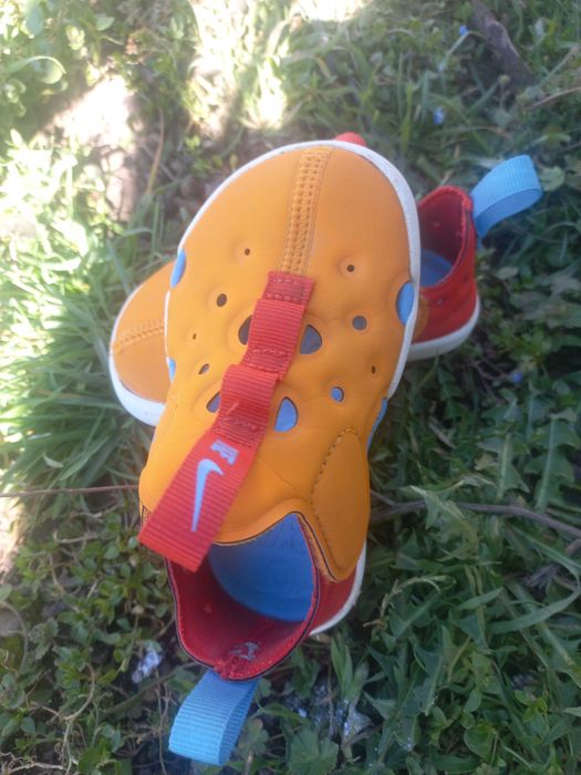 Детски сандали и маратонки