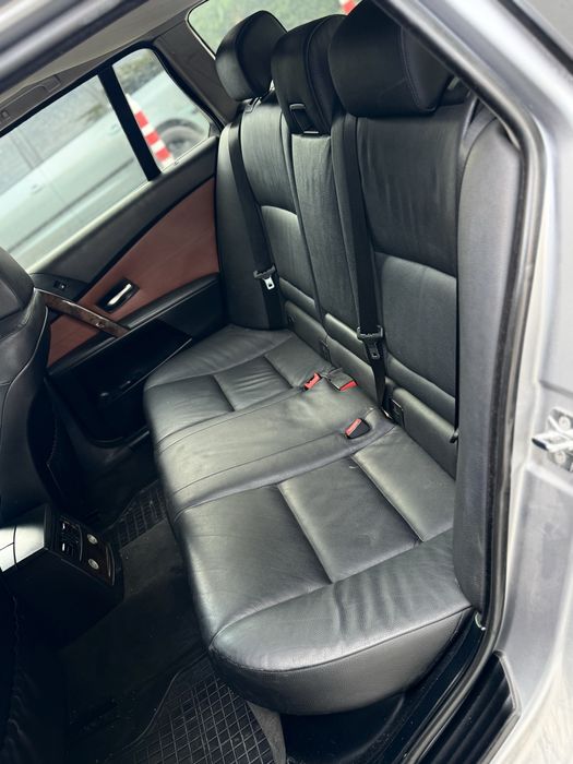 Черен кожен салон за бмв Е61 (комби)