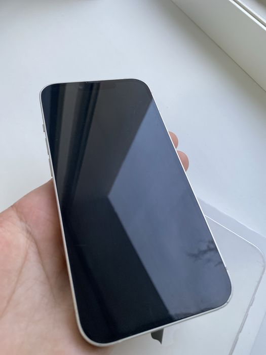 Продам iPhone 13 128Gb