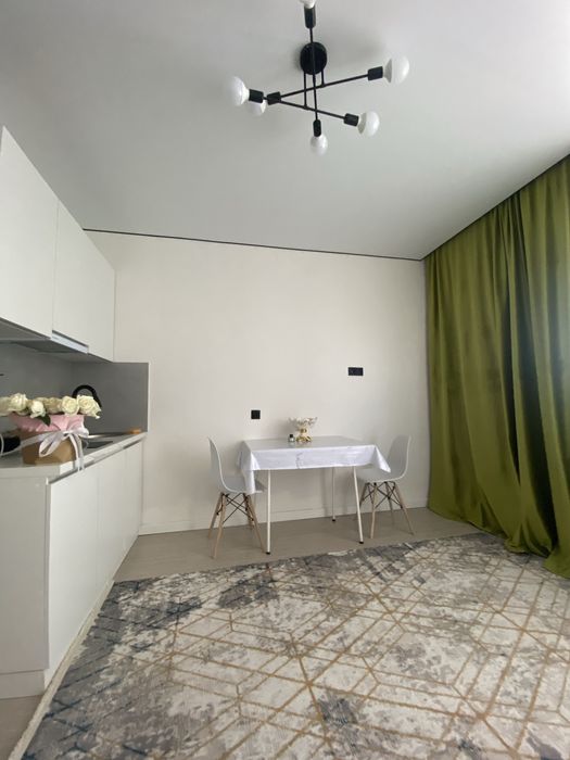 Квартира студия +балкон