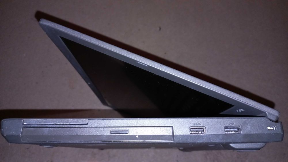Laptop Lenovo Core I3 4000M 8gb dd3 display 15,6inch full hd