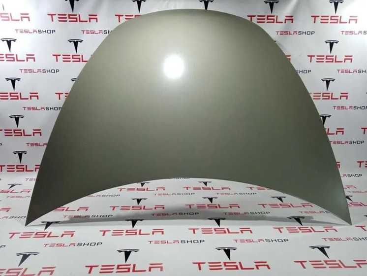 Капот на Тесла Модел 3 2018- Tesla Model 3 2018-