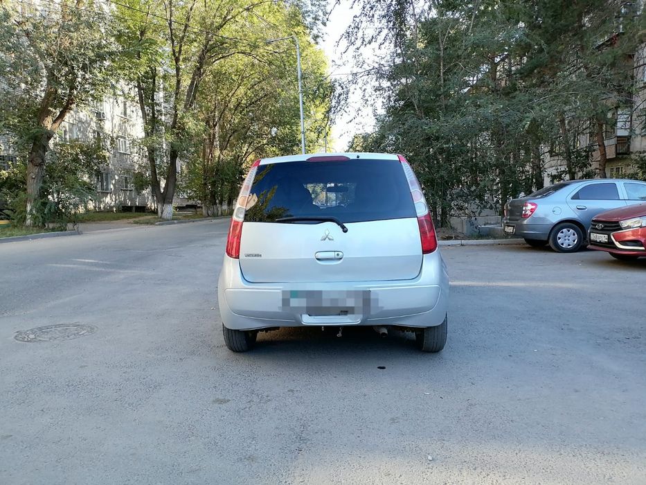 Mitsubishi Colt.