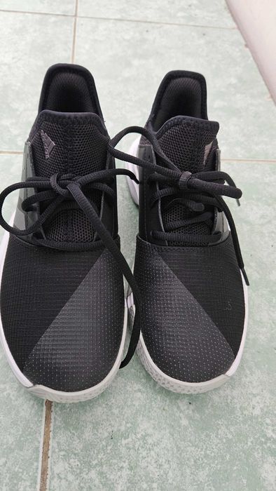 Adidasi ADIDAS Dama,NOI,pret 230lei