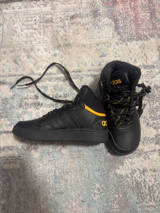Adidasi Adidas marimea 30
