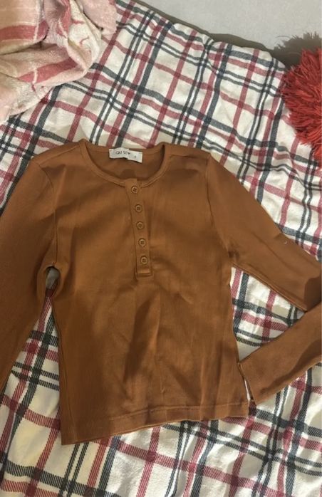 модная стильная молодежная кофточка