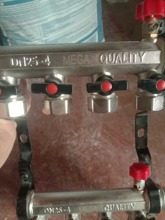 продам колектор для  теплого пола