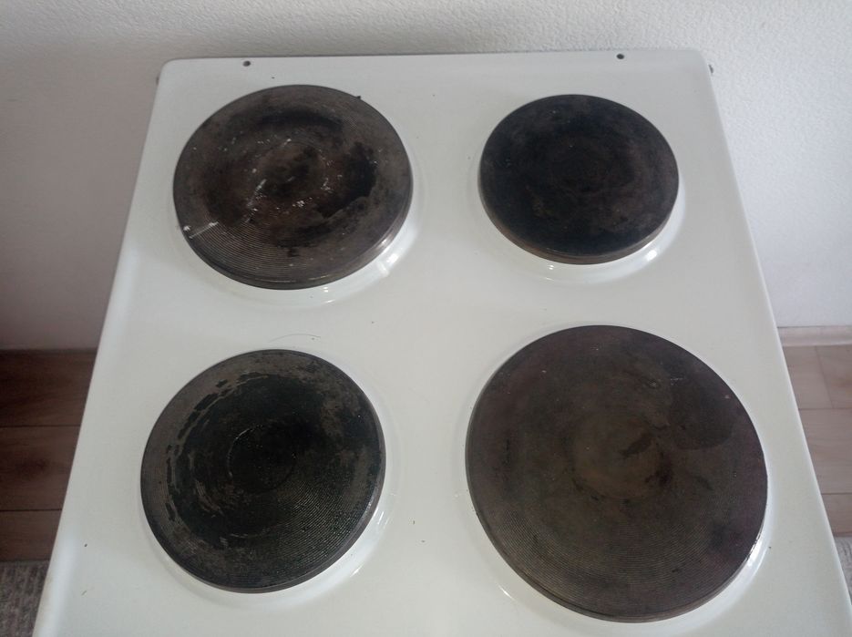 Продаётся электрическая плита