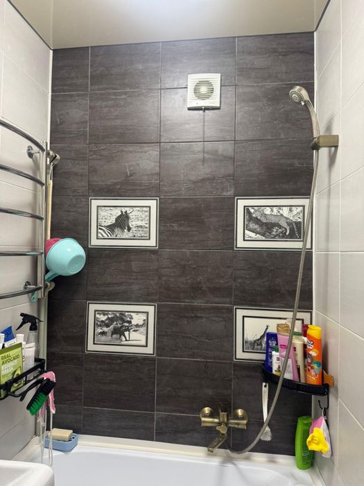 Обменяю 2 х ком кв рядом с ДК