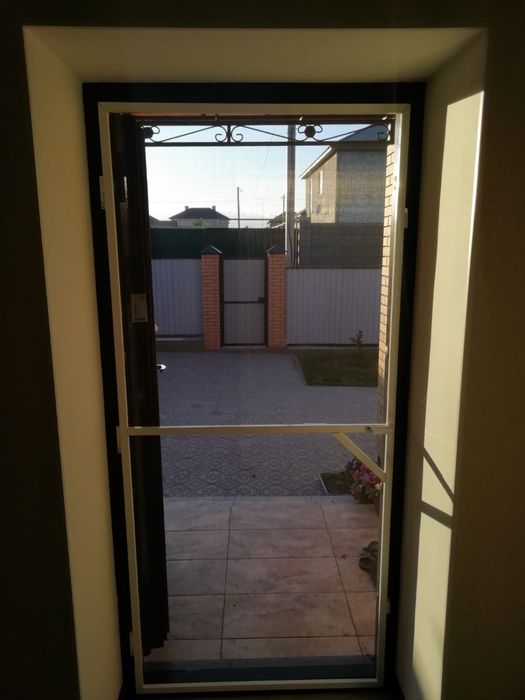 Москитные сетки, плиссе на заказ