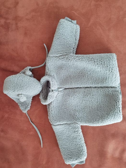 Jacheta + caciula set H&M